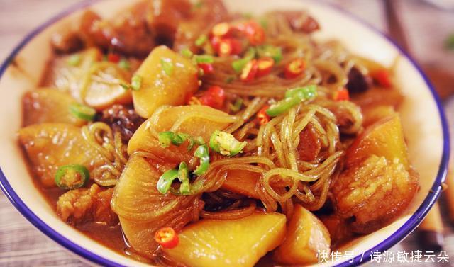 清洗|冬季美食萝卜炖粉条,试试这种做法,比饭店做的还好吃