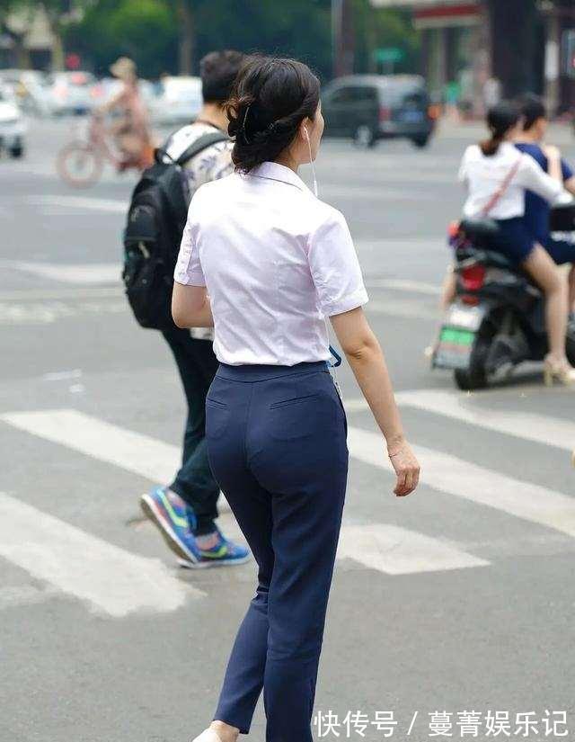 穿搭 时髦大方的打底裤穿搭展现出迷人风采,不同的款式风格,帅气十足