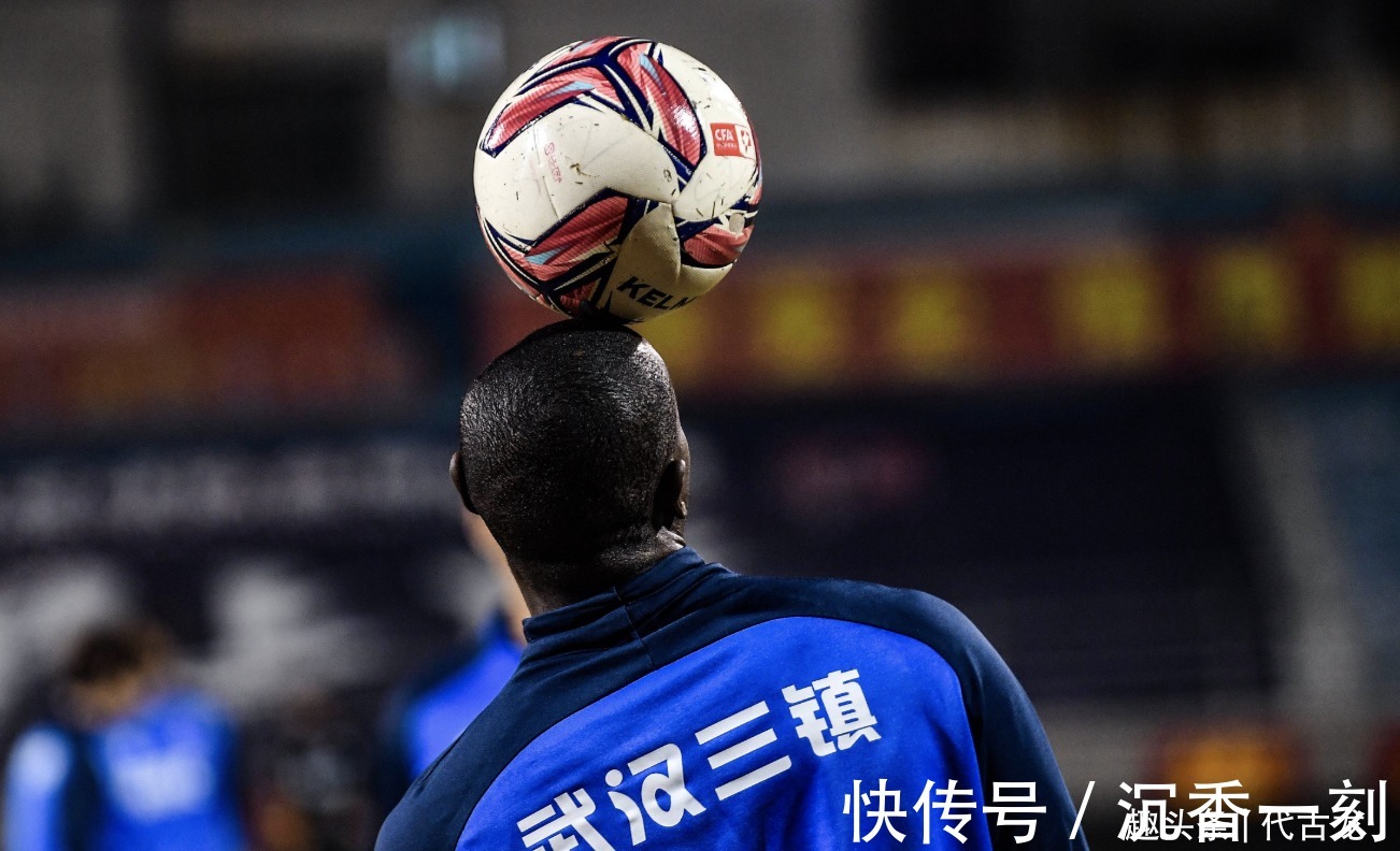 贵州队|14连胜终结!武汉三镇0-1成都蓉城,冲超脚步延缓,中甲冠军悬了