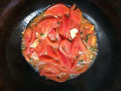 西红柿炒茄子|它是“天然雌激素”,妈妈经常吃,四十岁依旧少女脸,别错过