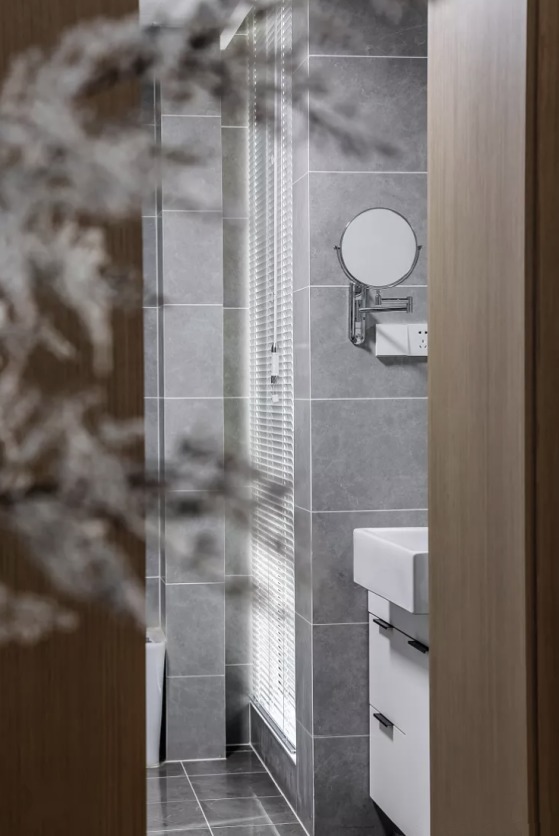 折叠门|装修时房门别装单开门了,他家这么设计,让全屋瞬间放大一倍