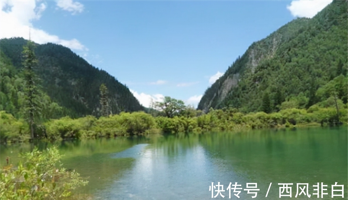 学说!坟前漫平儿孙旺,坟后兜水主富家,什么意思?有道理吗?