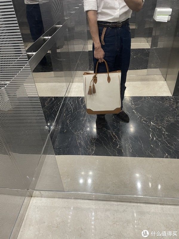 tote|这款都市托特包，解决直男四季出门的需求