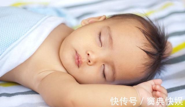 积食|如果宝宝发出7种表现,说明是身体“积食”了,家长别忽视