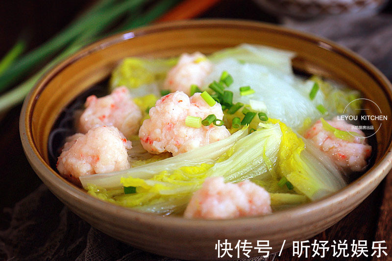 用水煮的一道菜，一滴油没放，鲜美又清爽，连汤都不想剩下