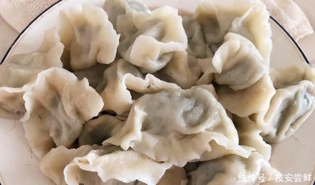 春天要多吃此菜,比韭菜还鲜,只要2元一斤,用来包饺子超级香