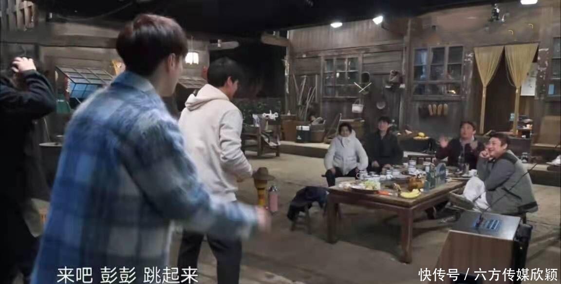 向往的生活5:凌晨两点起床引热议,偏离节目初衷还是太矫情?