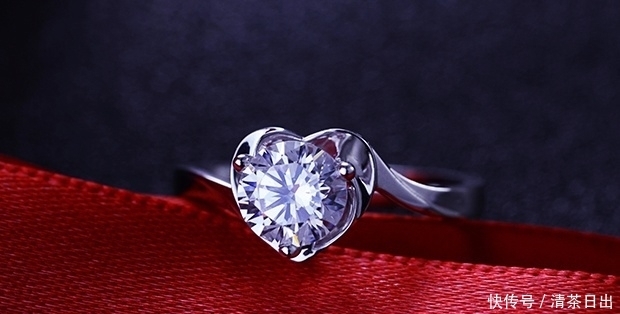 春光灿烂,不及钻戒闪耀,爱她怎少得了它