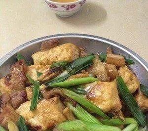 美味又下饭的豆腐美食不可错过，一咬就会爆汁哦~