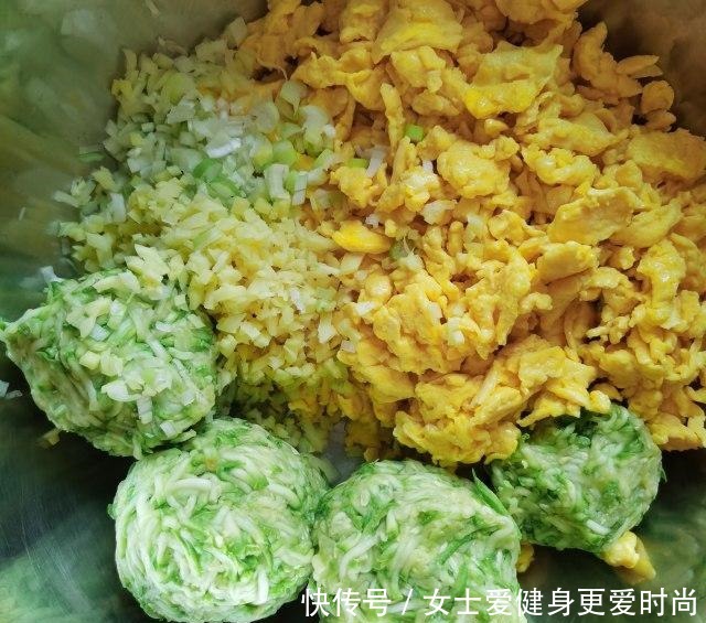  饺子|西葫素饺子，好吃不过饺子