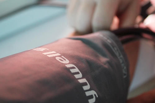 高血压|三七粉能不能降血压?高血压患者常吃三七粉,有啥作用?医生回答