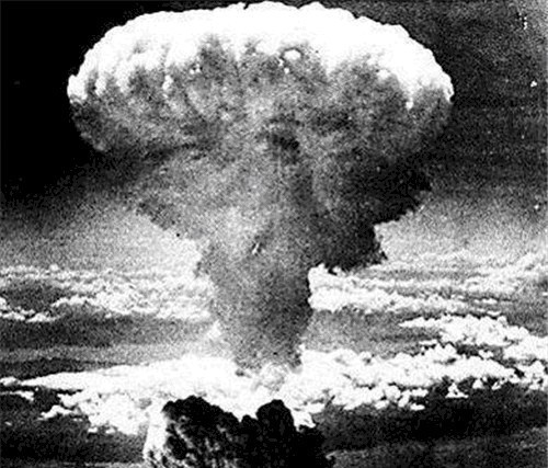 本天皇|为何美国投原子弹时要避开东京?美方解释:只因此人住在这里