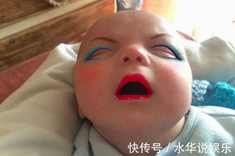 宝妈|宝宝刚出生,宝的妈嫌丑非要给化妆,夜里去看孩子,宝妈泪崩