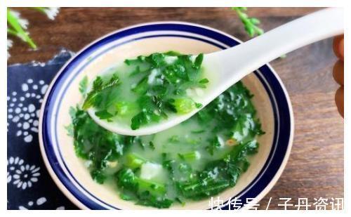 茼蒿菜|宁可不吃肉也得每天喝碗它,健脾又开胃,“失眠便秘”最怕它