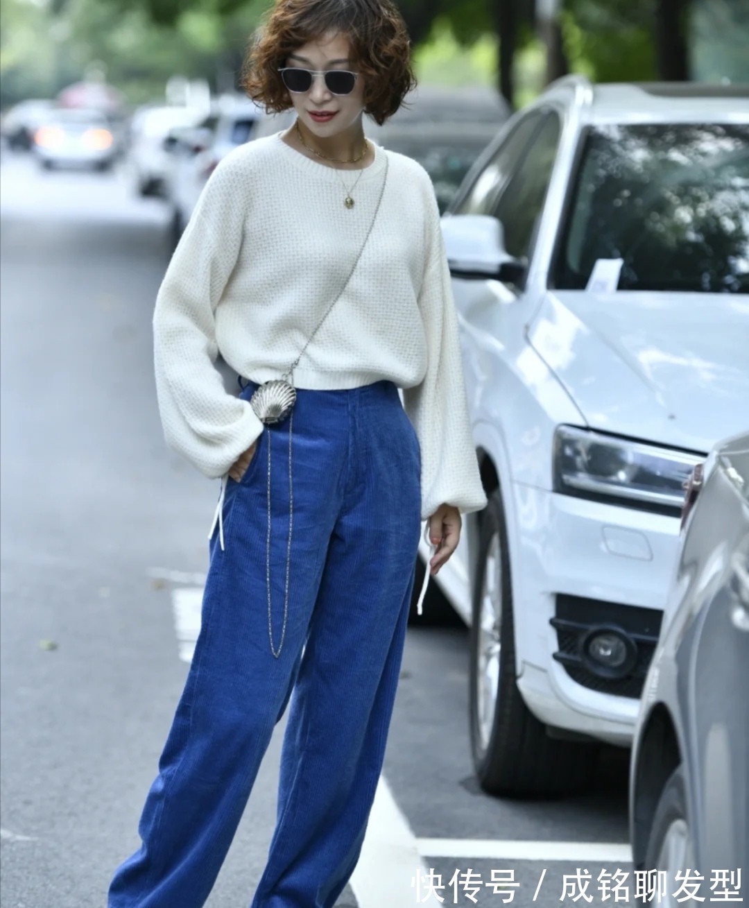 相配|看了这几位50岁姐姐的穿搭,才知道人瘦穿啥都好看,减龄更显气质