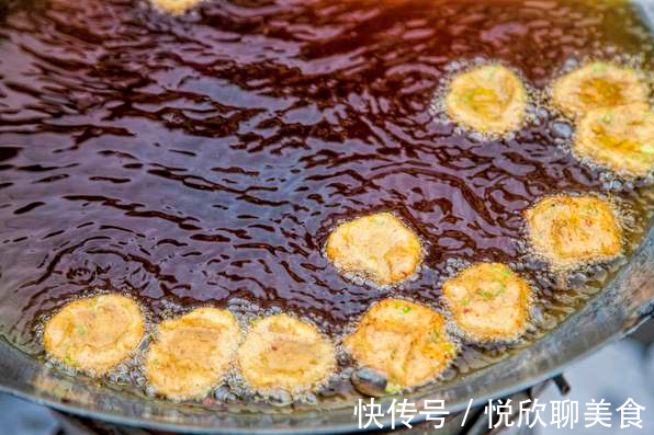 淀粉|炸丸子，记住不要放面粉和淀粉，教你正确方法，外酥里嫩又弹牙