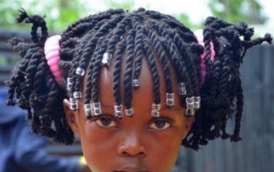 脏辫|非洲人的“脏辫”究竟有多邋遢,头发入水的那一瞬间,画面太美