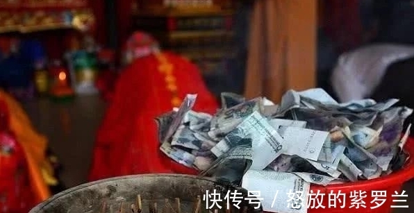 倭寇|少林寺每年收入上亿，游客给的香火钱去哪了？释永信：我月薪700