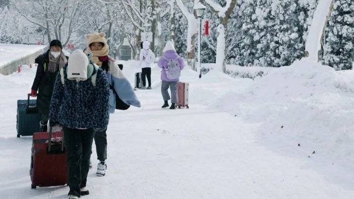 鲁东大学这场雪！太！大！了