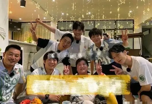 复工之路|肖战空降《演员》决赛,观看人数飙升千万