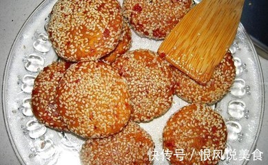 这个饼子不用放一滴水，一周吃一次都不过瘾