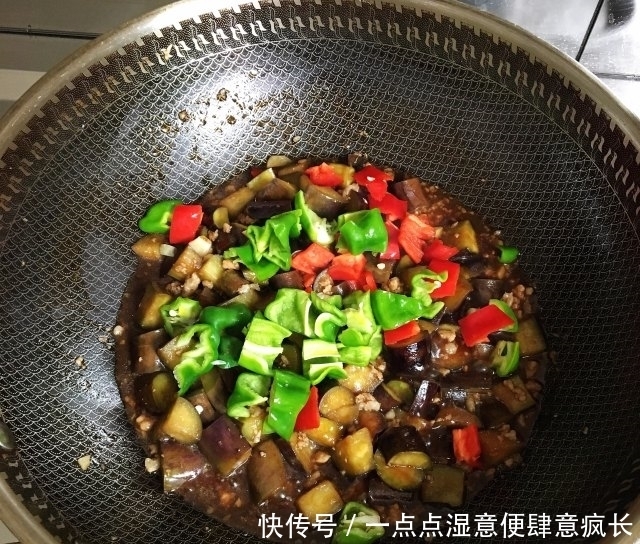 肉末茄丁,轻松干掉两碗米饭