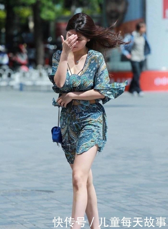 有一种“凌乱美”火爆了,实属最靓丽的风景,让人难以忘怀吧