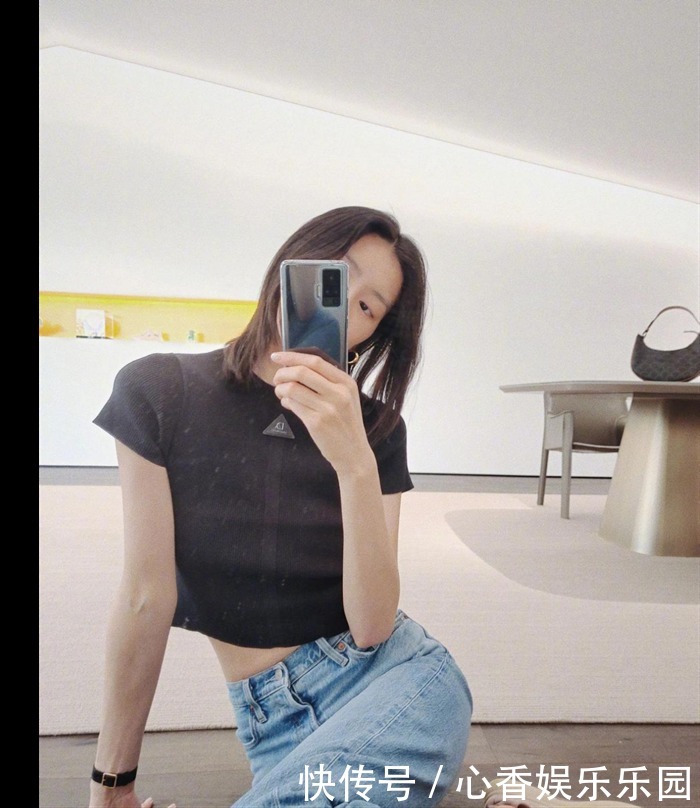 夏末初秋怎么穿快来get刘雯的中性风穿搭,真的高级又时髦