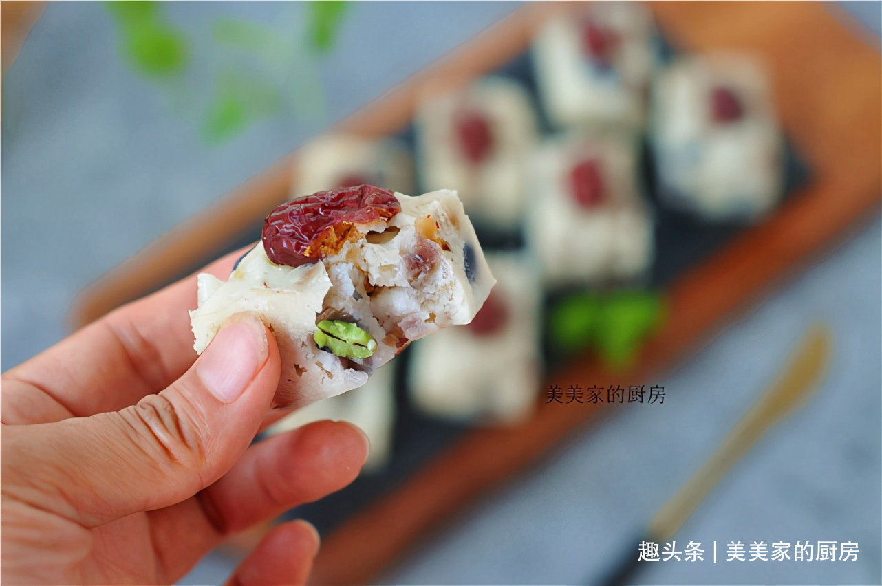 春吃韭菜夏吃瓜,秋天吃此物!锅里一蒸香甜软糯,空口就能吃一盘!