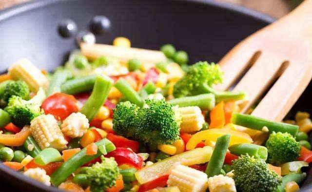 延缓衰老|有部分女性虽然绝经了,却依然不显老,或与这4个习惯有关