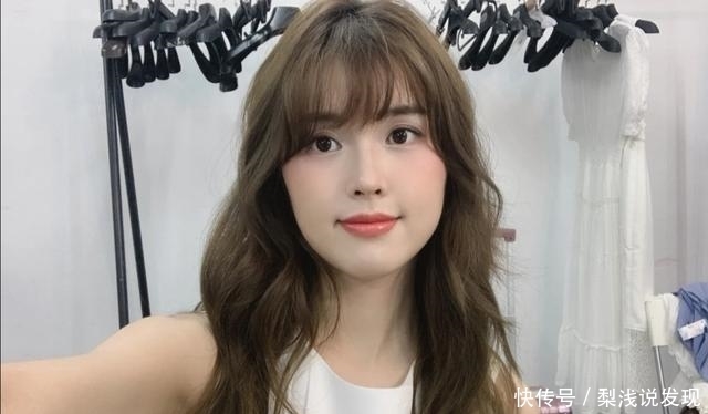 上学|显脸小的发型分享,高级又洋气,不管是上班、上学还是约会都合适