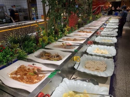 自助餐|吃自助餐时，内行人只会挑这4种美食，不仅营养美味，还能吃回本