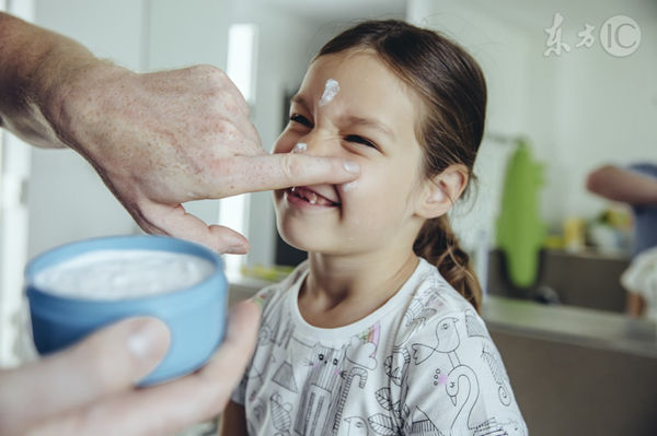 妈妈的护肤品也可以给宝宝用?儿童并非成人缩小版