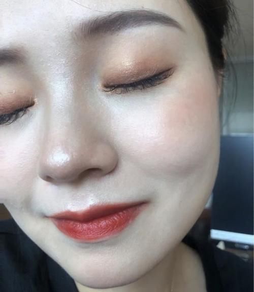 肿眼泡“眼影避雷”！橘色系显脏，紫色系像被打，这2种才是正选橘色系紫色系深色系哑光系