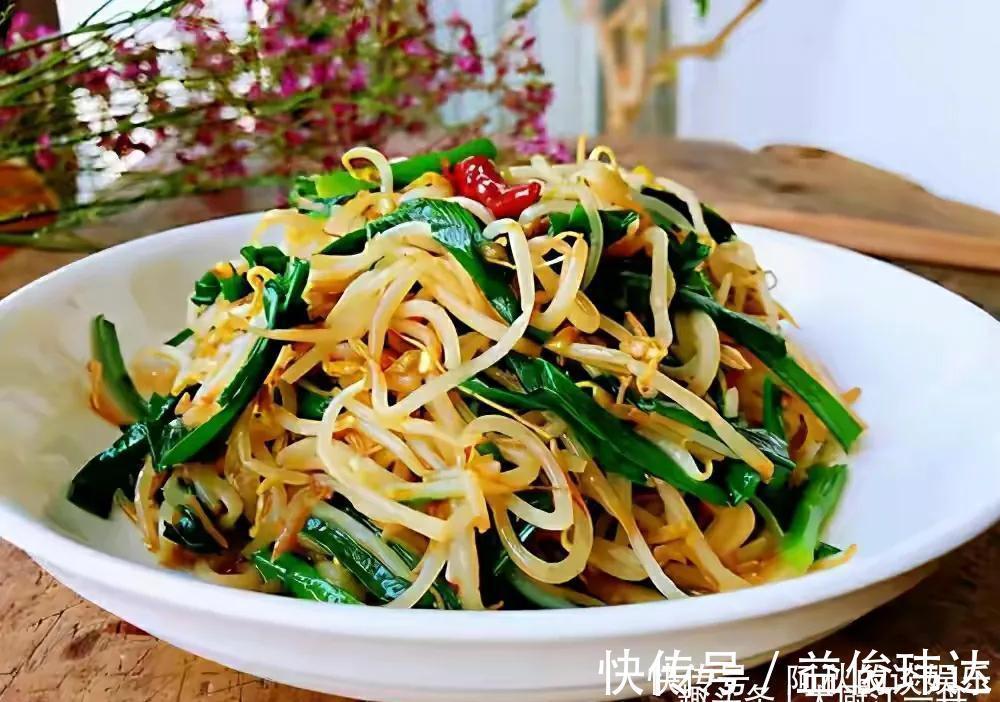 精盐|家里老保姆,教我炒豆芽的3个诀窍,豆芽脆嫩不出水,你不学吗?