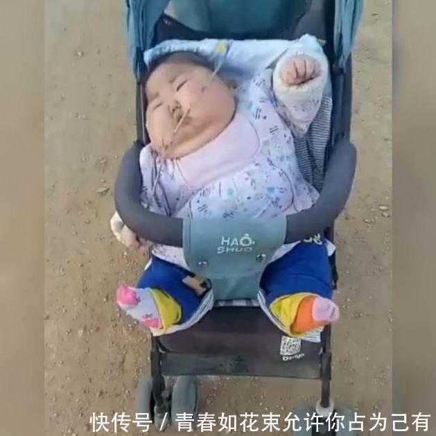 珊珊|婴儿车里的“大胖小子”,多半老人都喜欢,但真的可爱吗