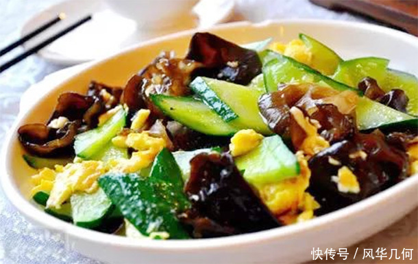 一日三餐|女人多吃“刮油菜”,润肤减肥,润肠通便,吃回“小蛮腰”