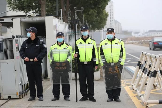 这学期的最后一堂防暴安全课，小朋友们学会了吗！