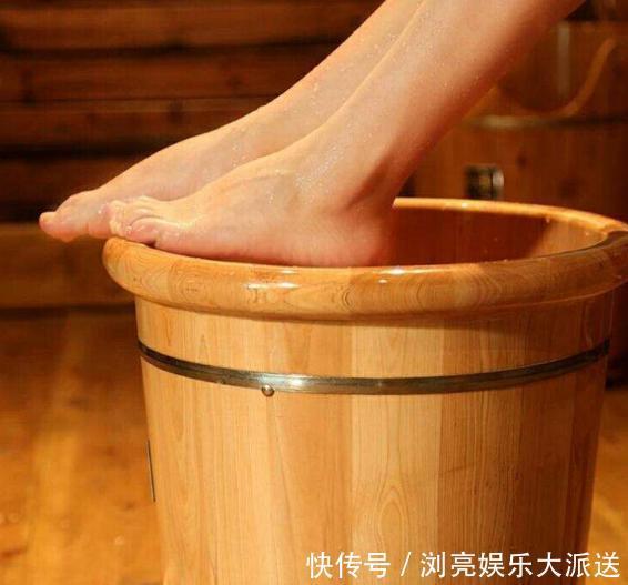 湿气重的人,身体会有5种表现,健康祛湿,教你五招