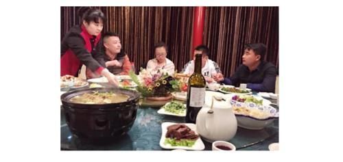 吃鱼识人术:第一筷子夹这个部位的人“没教养”,容易被人瞧不起