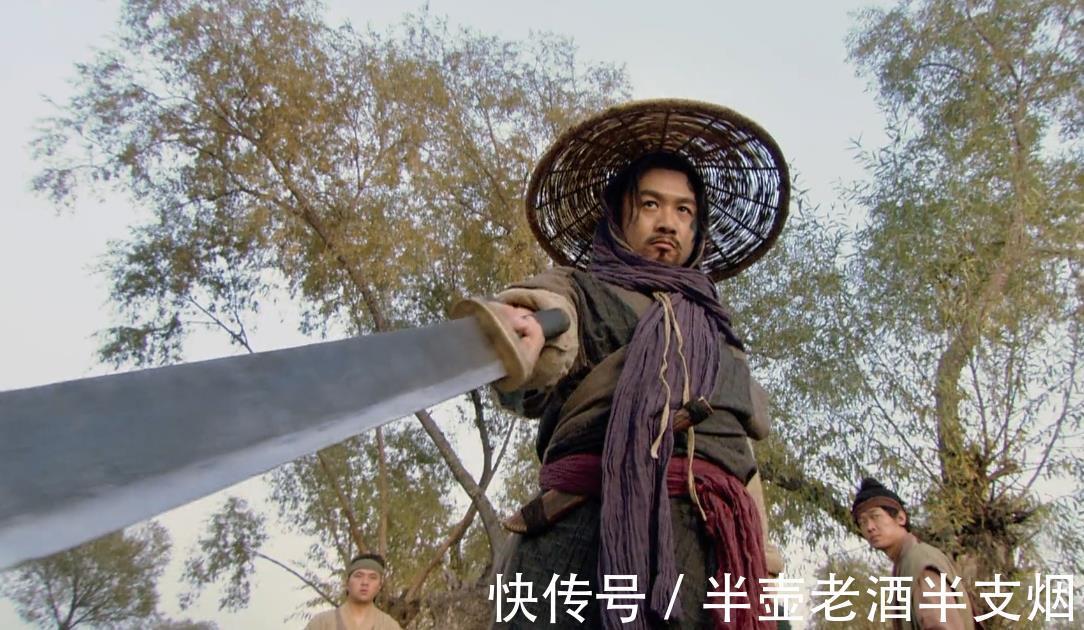 二龙山&桃花山一战,分出了五位梁山好汉武功高下:呼延灼和鲁智深谁最强?