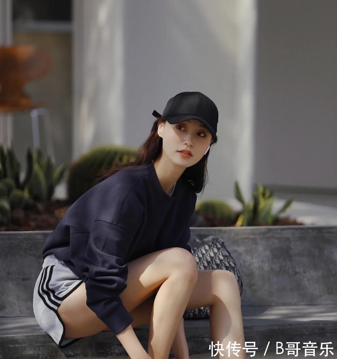 时尚|运动让你变得更美，春秋跑步这样穿，舒适大方也很时尚