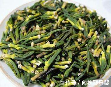 睡觉|晚上睡觉和做梦容易吗睡觉前把它浸泡在水中,喝一杯,告别失眠