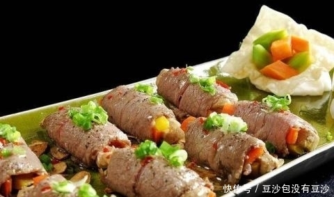 这些卷起来的美食 咬一口满嘴香