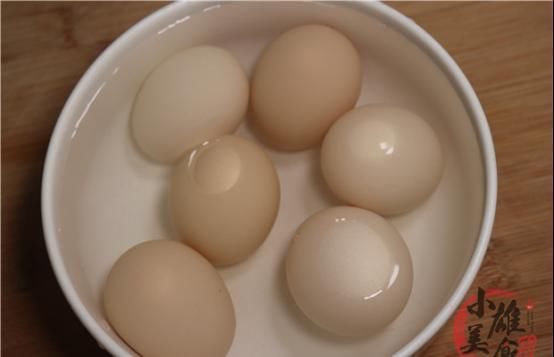 饲料鸡蛋|保存鸡蛋我家从不放冰箱,教你这一招,放一年都不会坏,都学一学