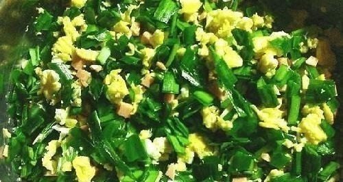 拌韭菜馅，料子无需放太多！这3样就足够，鲜香嫩滑还不出水