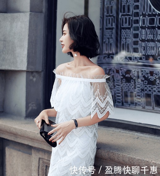 凸显|小姐姐爱穿露肩短裙,凸显性感诱人锁骨,尽显女性的优雅气质