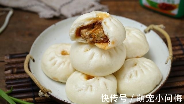 诀窍|蒸肉包子有诀窍,调馅时多做这一步,皮软馅香直冒汁儿,好吃到爆