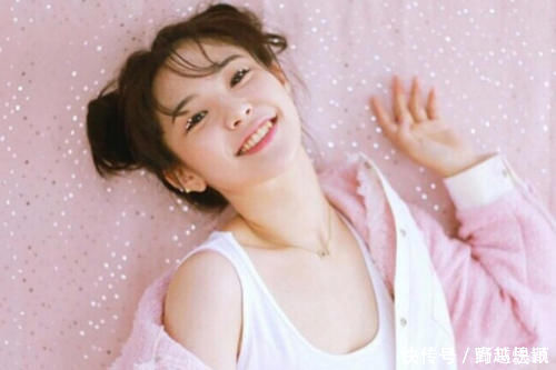 女生在青春期嫌鼻梁低这3个妙招掌握好,“热巴鼻”悄悄到来