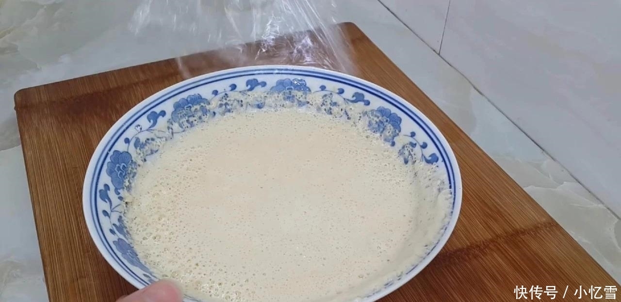  西葫芦|早餐又出新吃法, 不用和面, 做出来比鸡蛋饼都好吃, 好吃到流口水